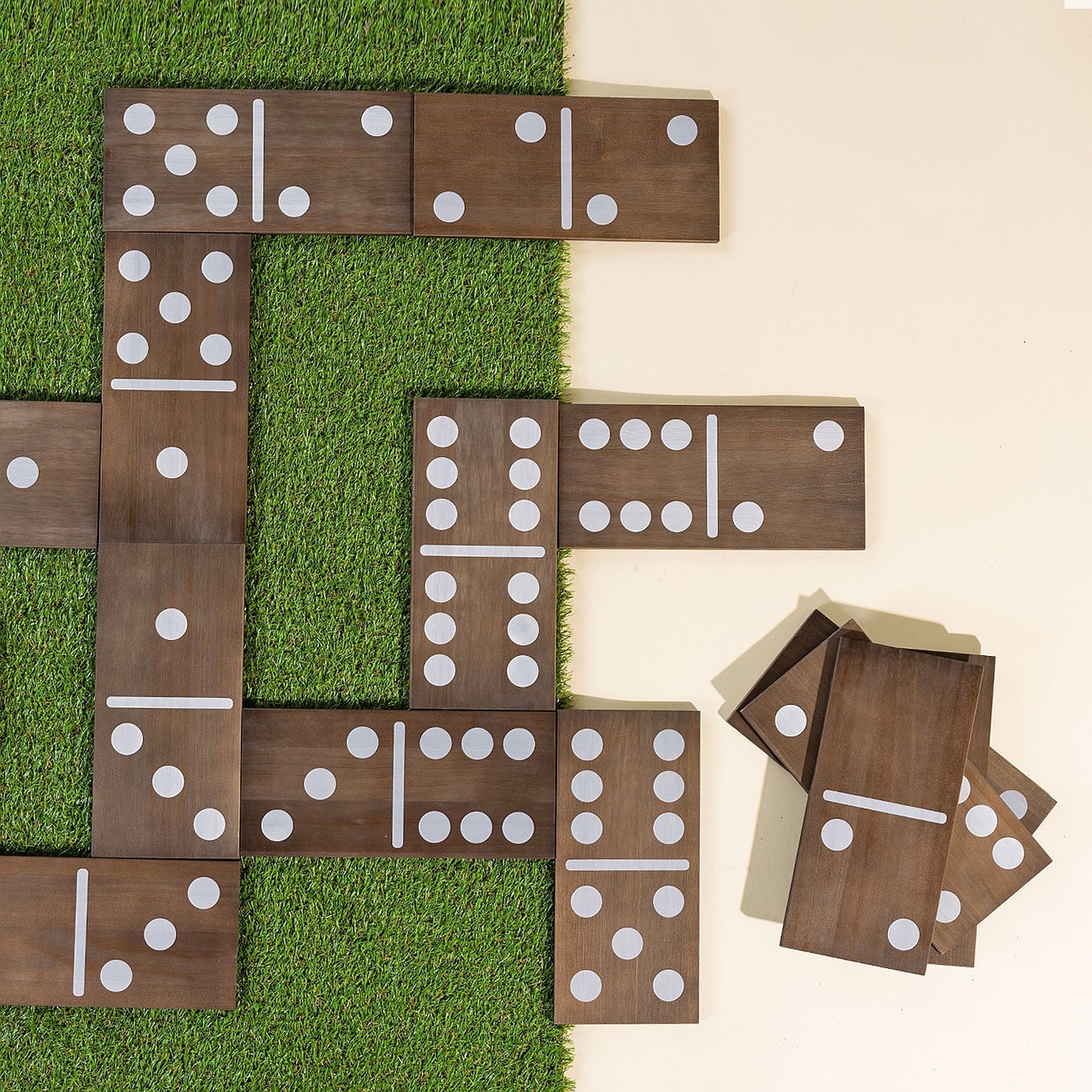Giant Dominoes